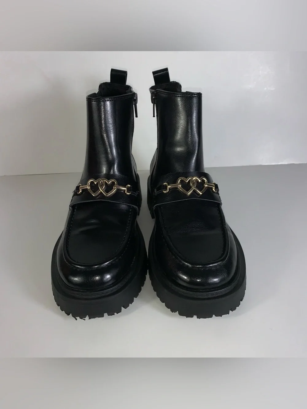 Zara patent finish  chelsea ankle booties  with heart chain detail 36 EU, 5.5 US